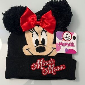 NWT Minnie Mouse Winter Set